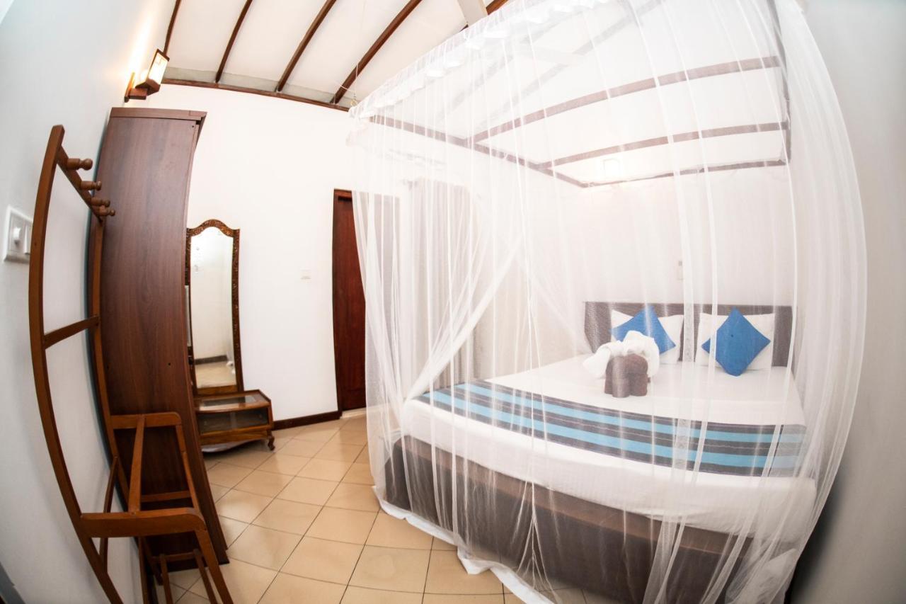 Shakuna Villa Хиккадува Экстерьер фото