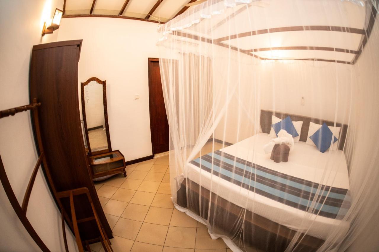Shakuna Villa Хиккадува Экстерьер фото
