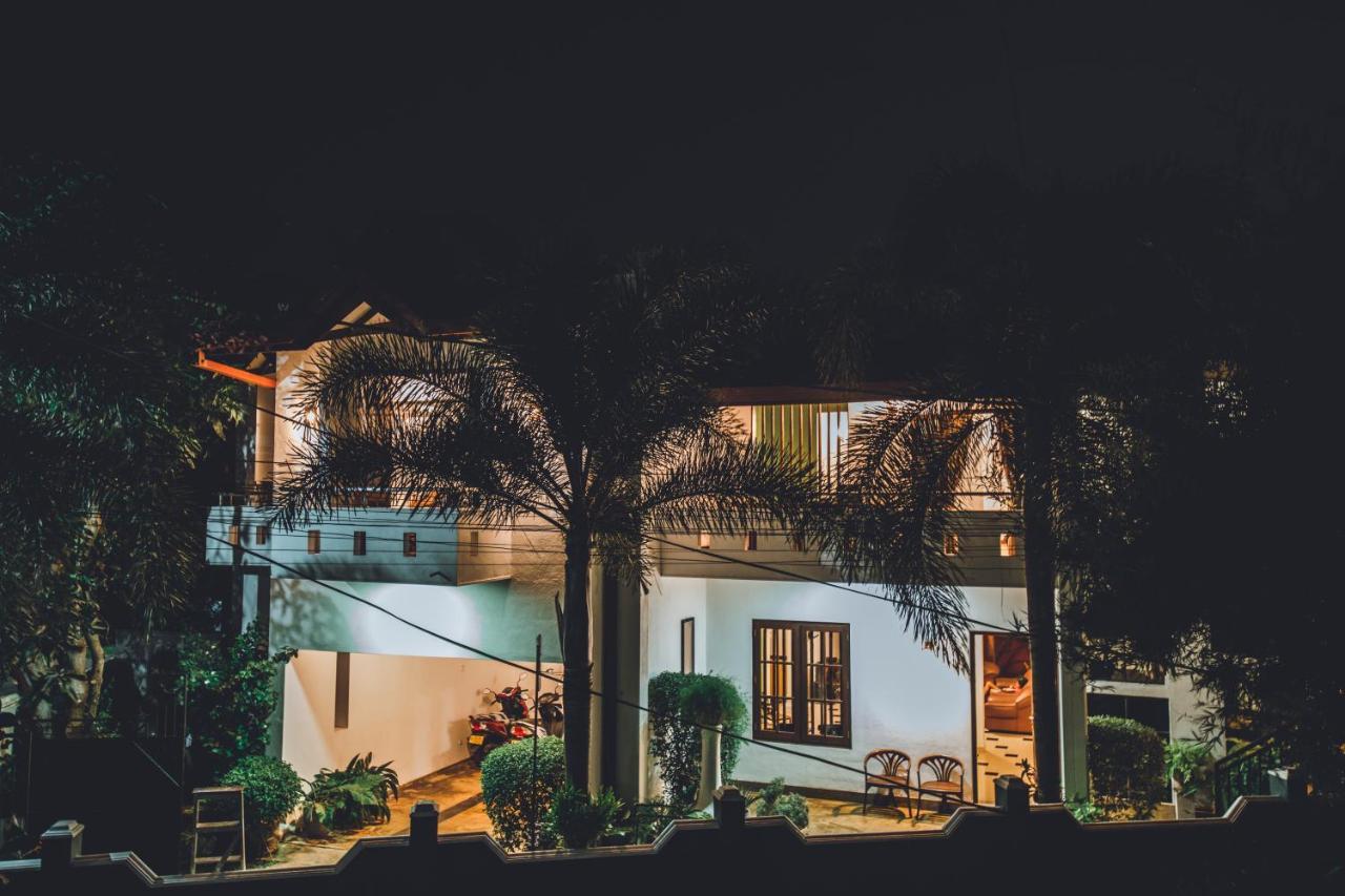 Shakuna Villa Хиккадува Экстерьер фото