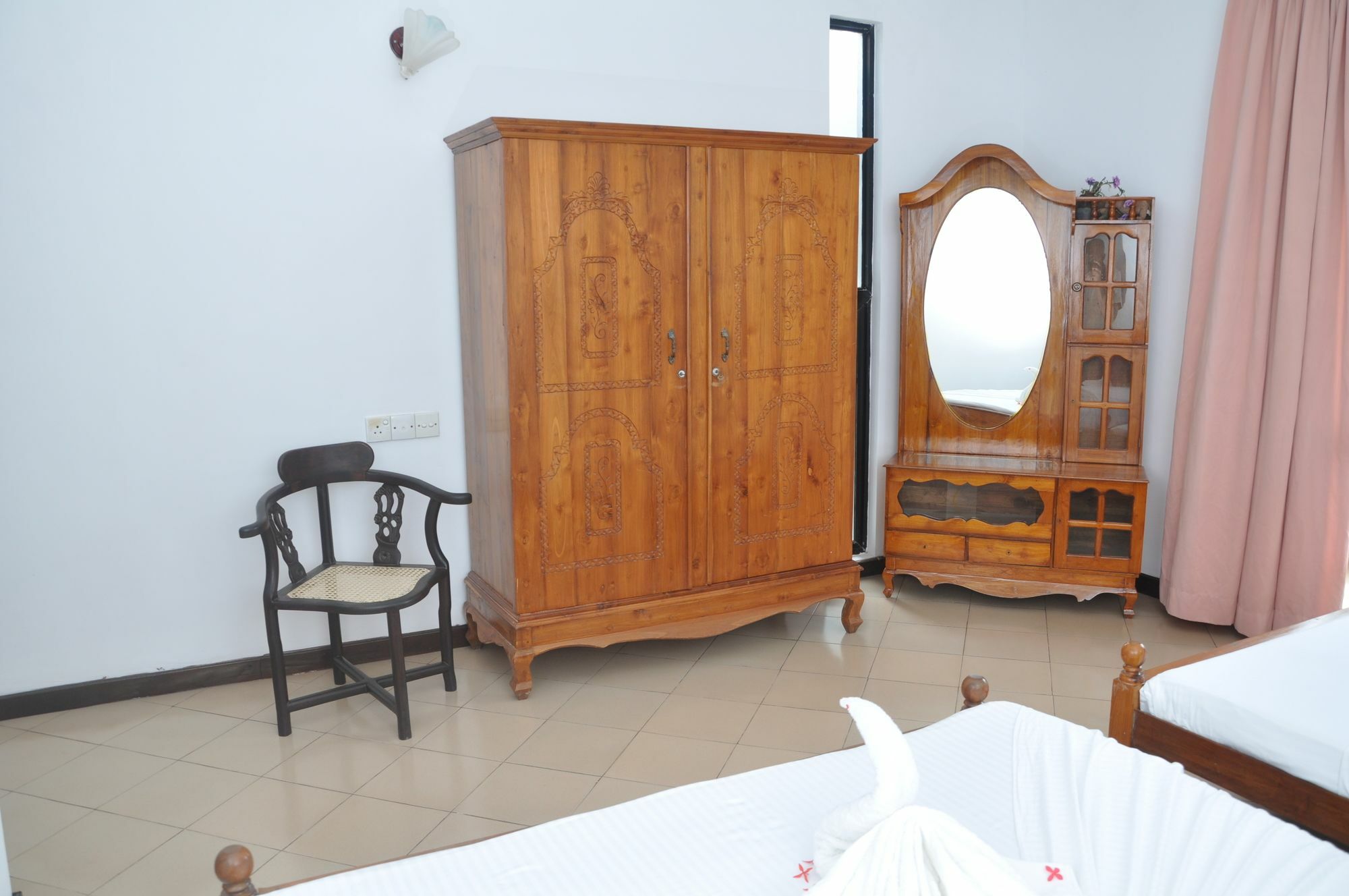 Shakuna Villa Хиккадува Экстерьер фото