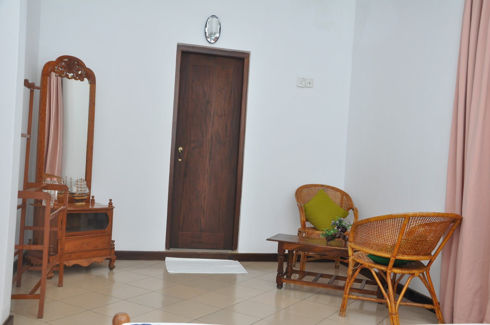 Shakuna Villa Хиккадува Экстерьер фото