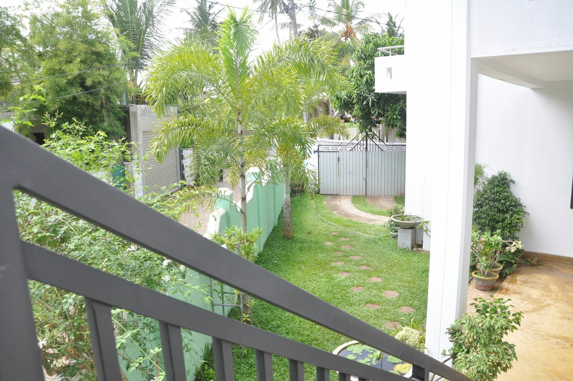 Shakuna Villa Хиккадува Экстерьер фото